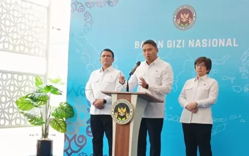 Kepala BGN Sudaryono bersih bersih di badan yang dikomandaninya dengan memberhentikan 261 pegawai non ASN. (Foto: Istimewa)