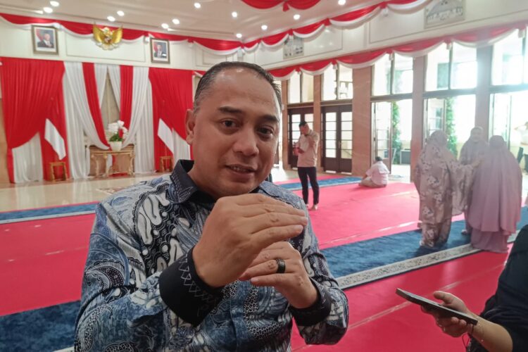 Wali Kota Eri Cahyadi berharap kasus dugaan korupsi bisa terbuka dan transparan. (Foto: dok bicarasurabaya.com)