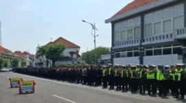 1.800 petugas gabungan lebih dikerahkan untuk mengamankan aksi demo pesilat di Surabaya. (Foto: Istimewa)