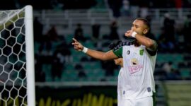 Gol tunggal Yuran Fernandes memastikan tiket semifinal Persebaya di Piala Presiden. (Foro: dok Perserbaya.id)