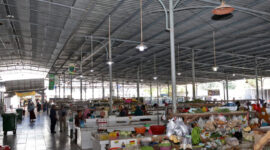 Salah satu wajah pasar tradisional yang di revitalisasi terlihat lebih segar dan bersih. (Foto: dok Diskominfo)