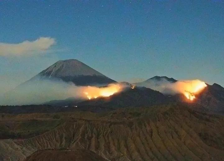 Jalur Pendakian Semeru Ditutup, Ribuan Pendaki Terdampak. (Foto: Ist)