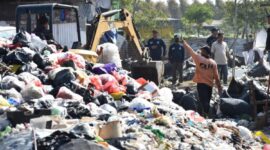 Lahan 1,4 Ha di Keputih Jadi Lokasi Sampah Ilegal, Pemkot Bertindak. (Foto: Diskominfo Sby)