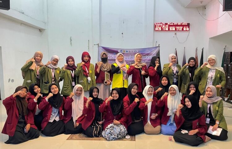 Foto bersama seusai kegiatan/dok.bicarasurabaya.com