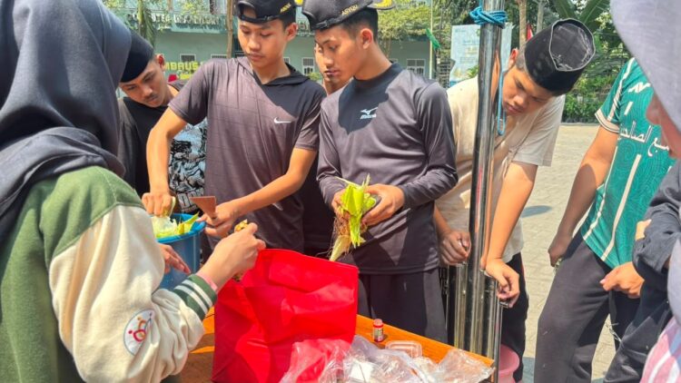 Kegiatan Pengelolaan limbah Sampah/dok.bicarasurabaya.com