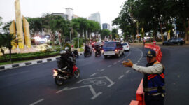Dishub Surabaya Rekayasa Arus Embong Sawo-Gayam untuk Cegah Konflik Kendaraan. (Foto: Dishub Surabaya)