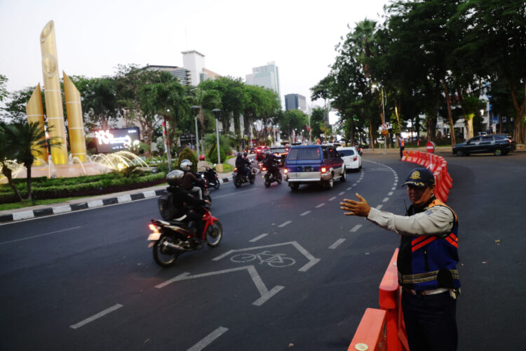 Dishub Surabaya Rekayasa Arus Embong Sawo-Gayam untuk Cegah Konflik Kendaraan. (Foto: Dishub Surabaya)