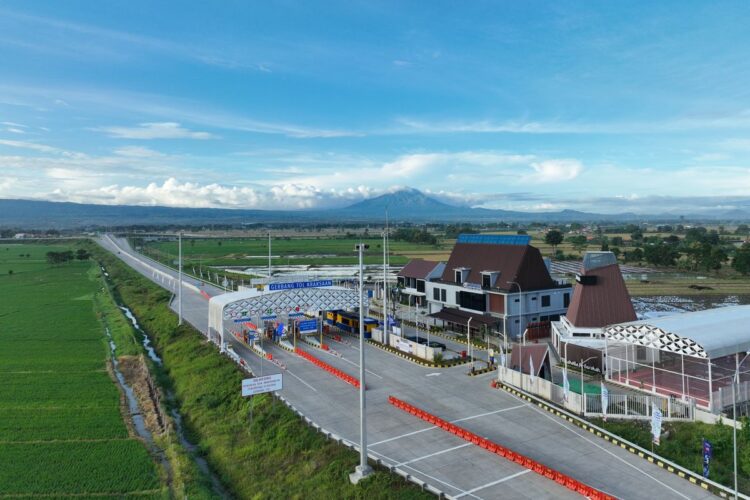 Jalan Tol Probolinggo-Situbondo-Banyuwangi (Prosiwangi) Segmen Gending-Paiton sepanjang 23,515 kilometer resmi dioperasikan tanpa tarif alias gratis selama 14 hari masa sosialisasi. (Foto: Jasamarga)