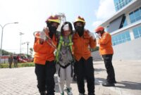 Simulasi mitigasi bencana gempa bumi (dok. BPBD Surabaya)