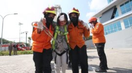Simulasi mitigasi bencana gempa bumi (dok. BPBD Surabaya)