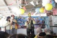 Dosen dan mahasiswa Lab. Cyber PR mengedukasi tentang tanaman toga di tititk 6 WEPOSE/istimewa