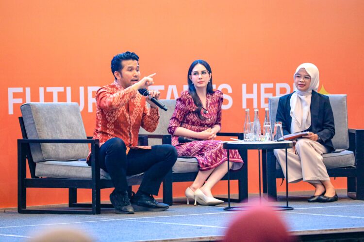 Emil Dardak Minta Anak Muda Jatim Matangkan Pilihan Sebelum Daftar Beasiswa. (Foto: Humas Pemprov Jatim)