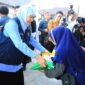 Pasar Murah Khofifah di Pacitan, Beras SPHP Dijual Rp 11 Ribu per Kg. (Foto: Humas Pemprov Jatim)