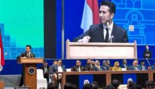 Wagub Jatim Emil Dardak Jadi Lulusan Terbaik Program Insinyur ITB. (Foto: Humas Pemprov Jatim)