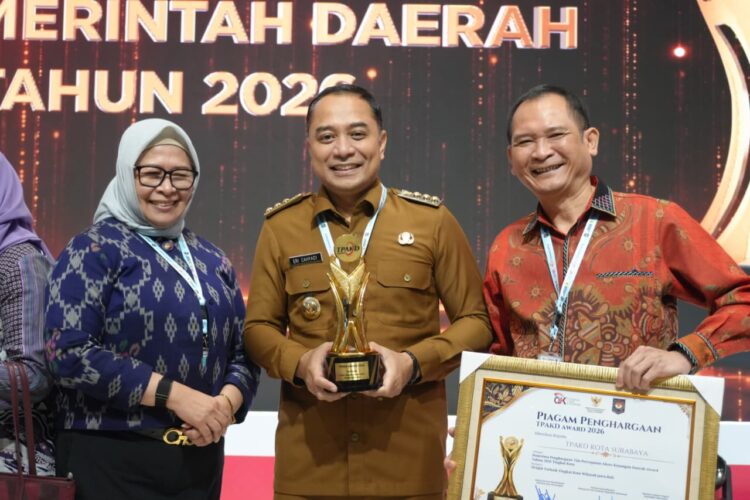 Surabaya Raih TPAKD Award 2026 (Foto: Diskominfo Surabaya)