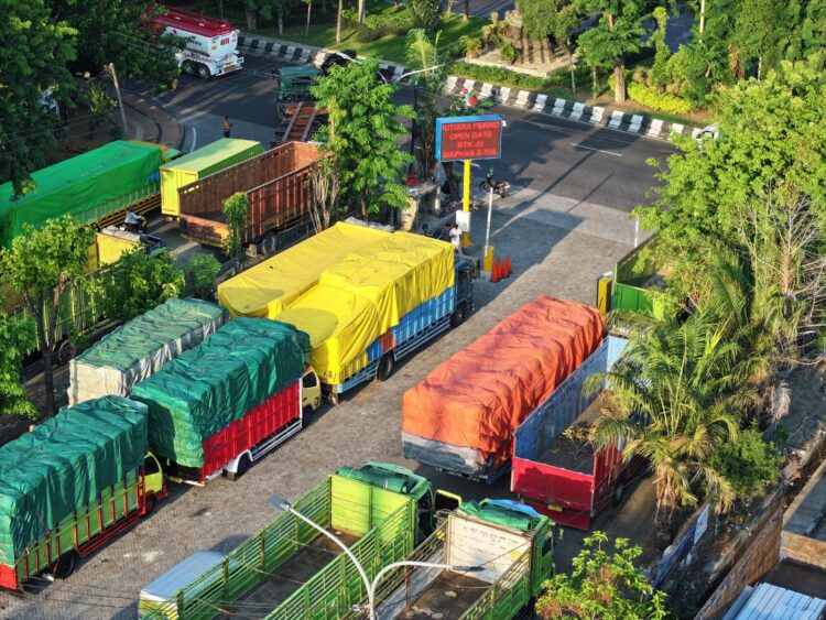 Tanjung Perak Jadi Pelabuhan Pertama Penertiban Truk ODOL. (ilustrasi/ Ist)