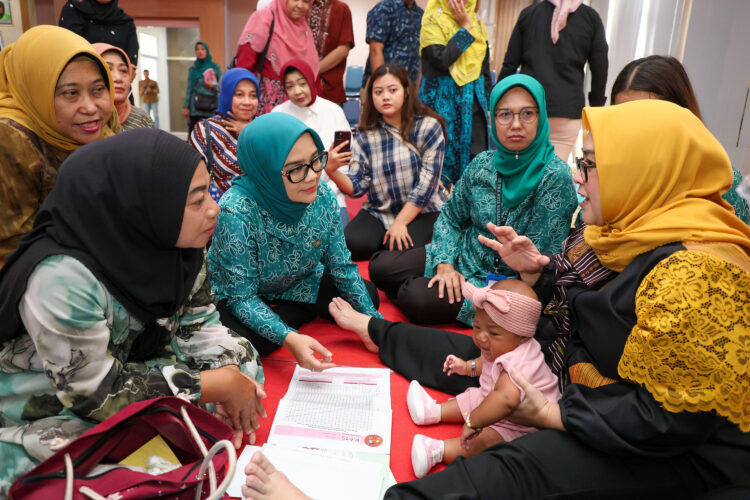 Bunda Rini bertemu anak-anak Surabaya/dok.Diskominfo Surabaya